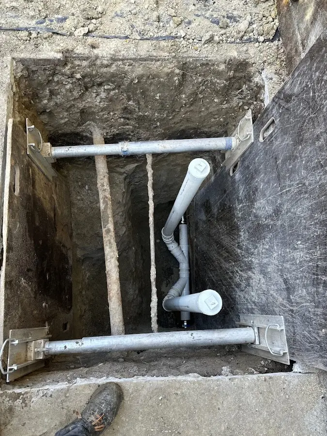 Experienced plumber completing Drain Cleaning work in Hughson